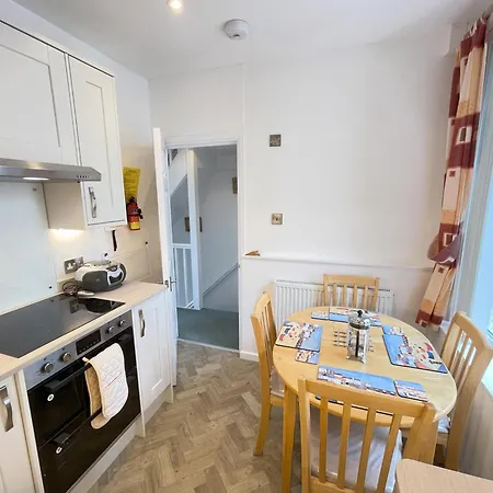 Holiday home Upper Seaview *